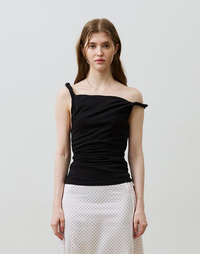 아리킴 COS TWISTED SHIRRLING TOP / BLACK 블랙 착용컷