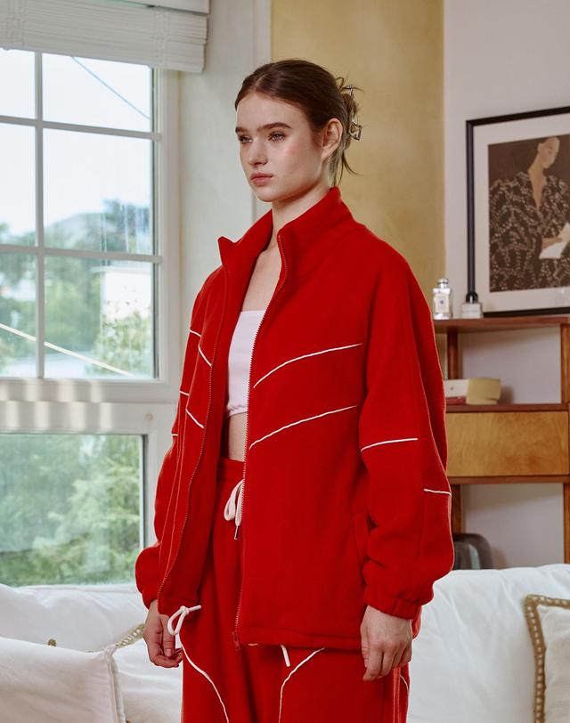 아리킴 KIKI FLEECE ZIP UP / RED 레드 착용컷