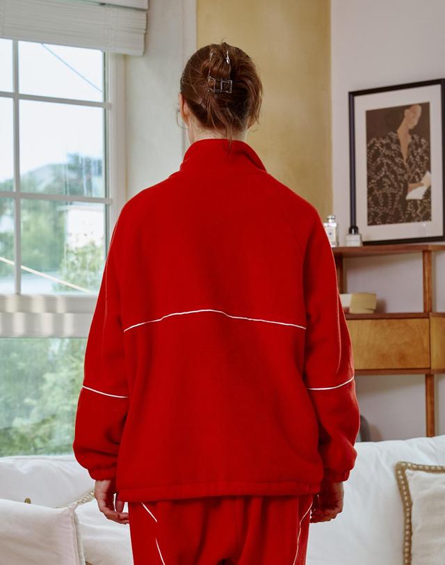 아리킴 KIKI FLEECE ZIP UP / RED 레드 착용컷