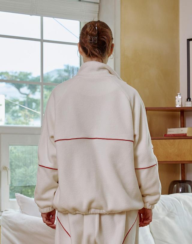아리킴 KIKI FLEECE ZIP UP / WHITE 화이트 착용컷
