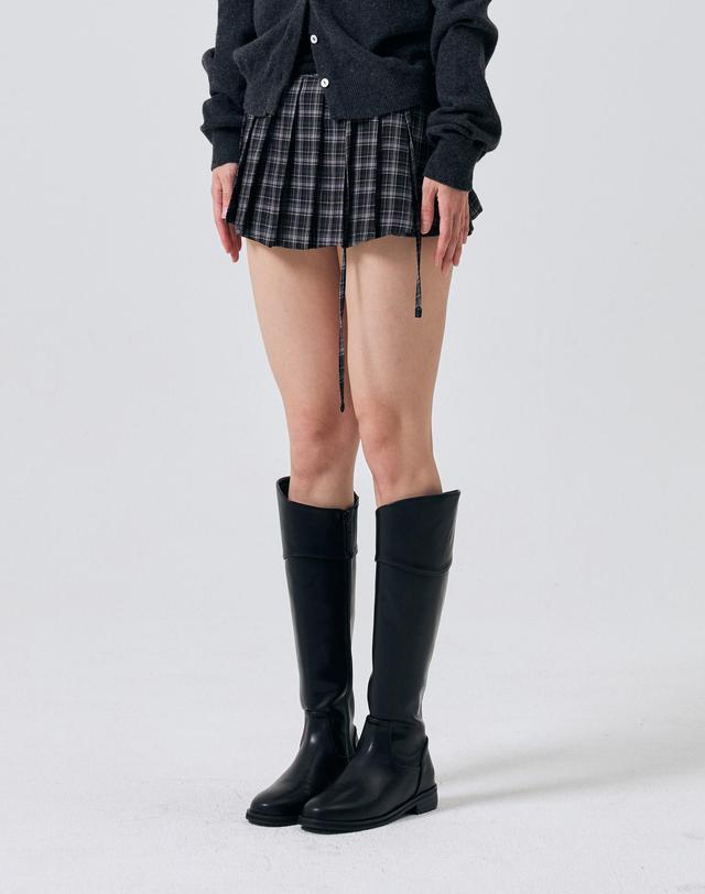 아리킴 WHITNEY PLEATS SKIRT PANTS / BLACK 블랙 착용컷