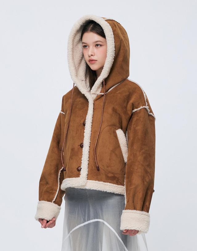 아리킴 ADORABLE HOOD MUSTANG / CAMEL 카멜 착용컷