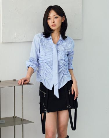 ELISE TIE SHIRRING SHIRT / SKY BLUE