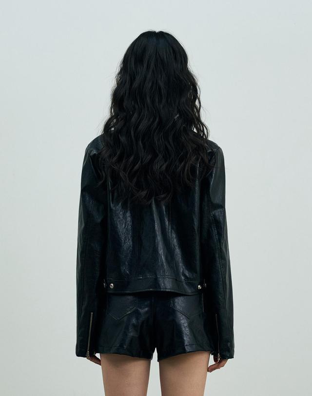 아리킴 CLARI FAUX LEATHER JACKET / BLACK 블랙 착용컷