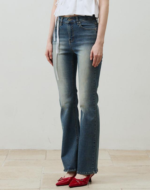 아리킴 ROEL BOOTCUT DENIM PANTS / BLUE 블루 착용컷