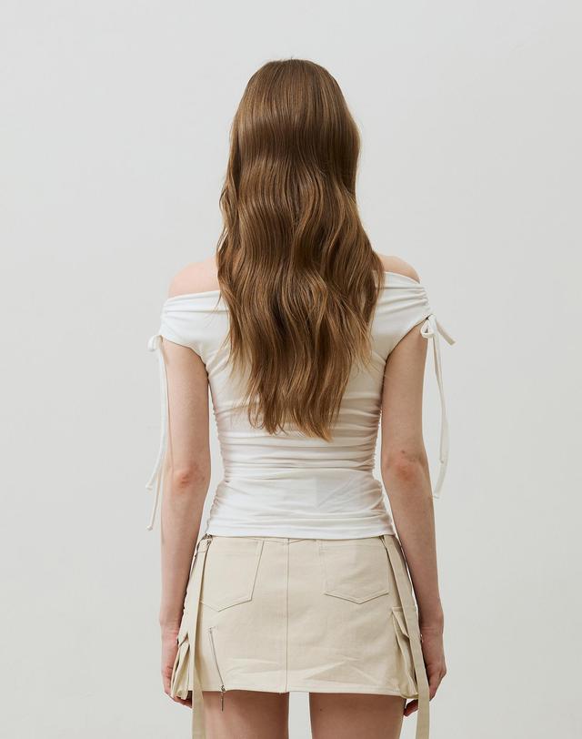 아리킴 LILY OFF-SHOULDER SHIRRING TOP / IVORY 아이보리 착용컷