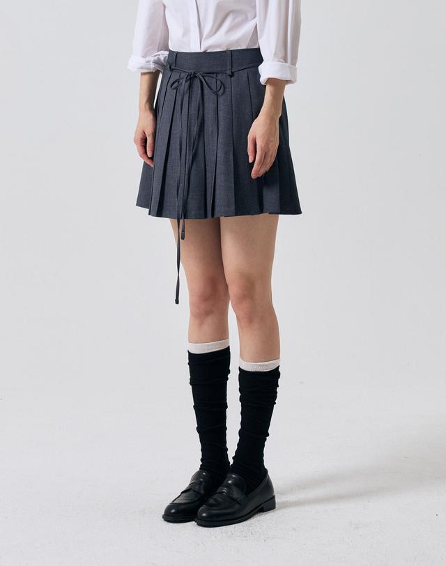 아리킴 SWAN PLEATS SKIRT PANTS / CHARCOAL 그레이 착용컷