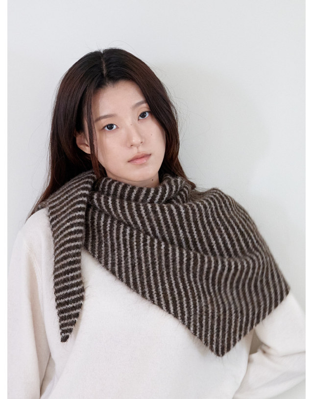 쓰로우 울 스트라이프 삼각 머플러 (3 Colors) 착용컷