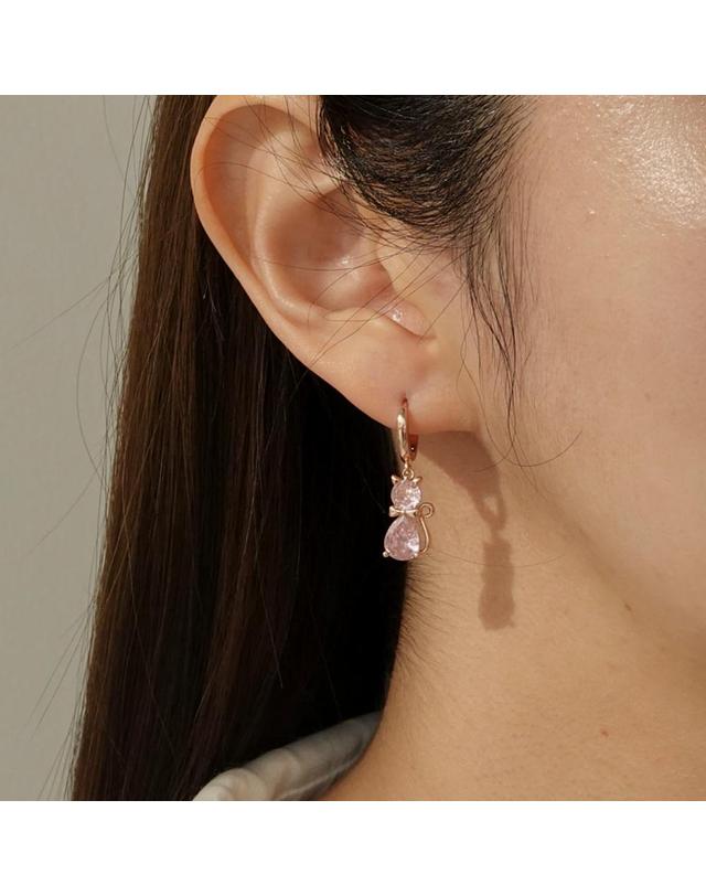 모노그래프 페리스 귀걸이 MGER0366 14K Gold Plated (핑크 큐빅) 착용컷