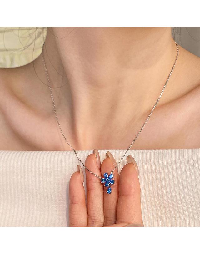 모노그래프 칼리아 목걸이 MGNL0393 Rhodium Plated (화이트골드+블루 큐빅) 착용컷