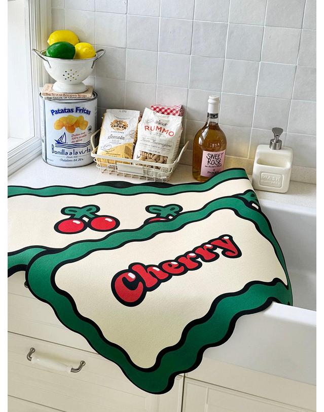 포시즌데코 체리 규조토 발매트 빨아쓰는 미끄럼방지 욕실 주방 화장실 현관 착용컷