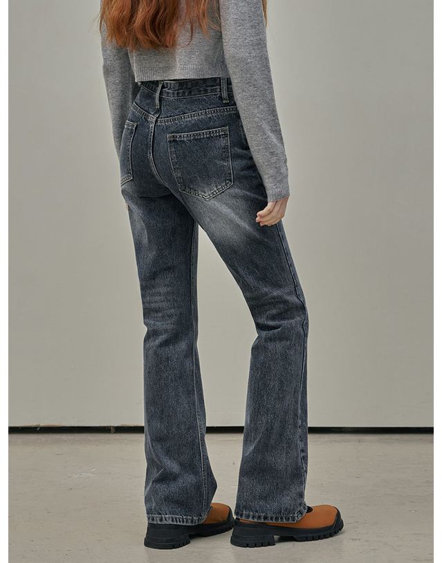 트위 [TWEE] 루이드 절개 데님 부츠컷 팬츠 착용컷
