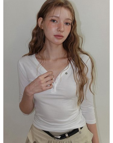 메인 버튼 헨리넥 7부 티셔츠