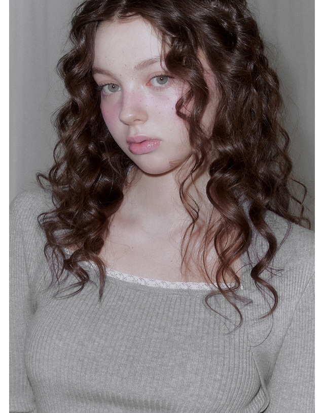 트위 [TWEE] 델빈 레이스 볼레로 긴팔 니트 착용컷