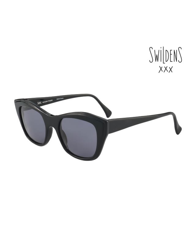 스윌든스 (최초가 580,000원) 스윌든스 선글라스 SN-INDOMPTABLE 2S 스퀘어 아세테이트 여자 착용컷