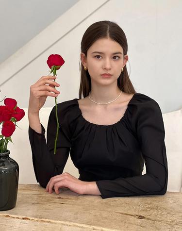 Lautre Miu Puff Black Blouse