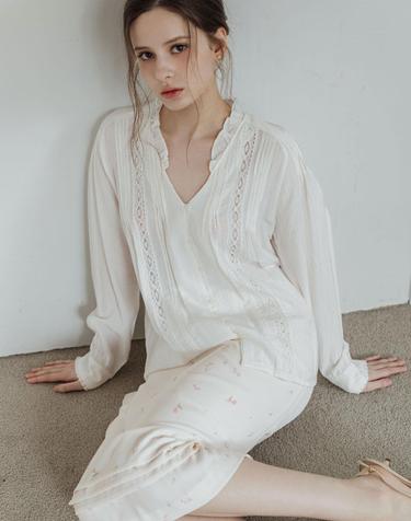 Athe lace Blouse