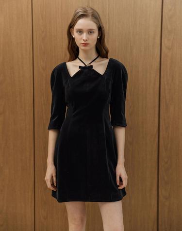 Velvet Ribbon Black Dress