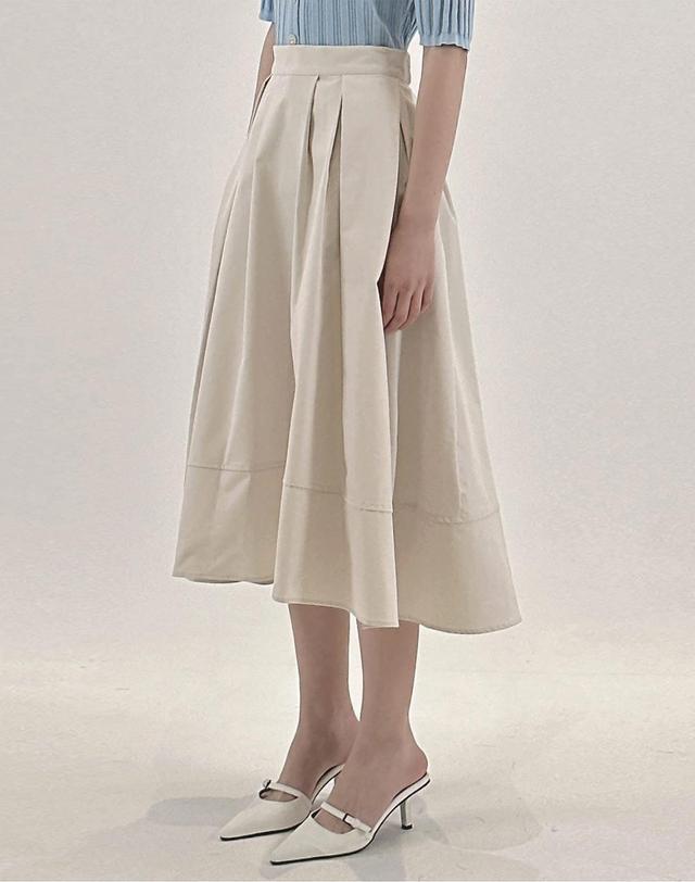 로트르드민 Lautre de min Anna Ivory Flare skirt 착용컷