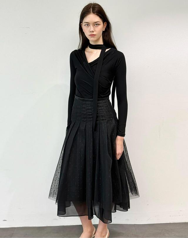 로트르드민 Lautre Plisha Black skirt 착용컷
