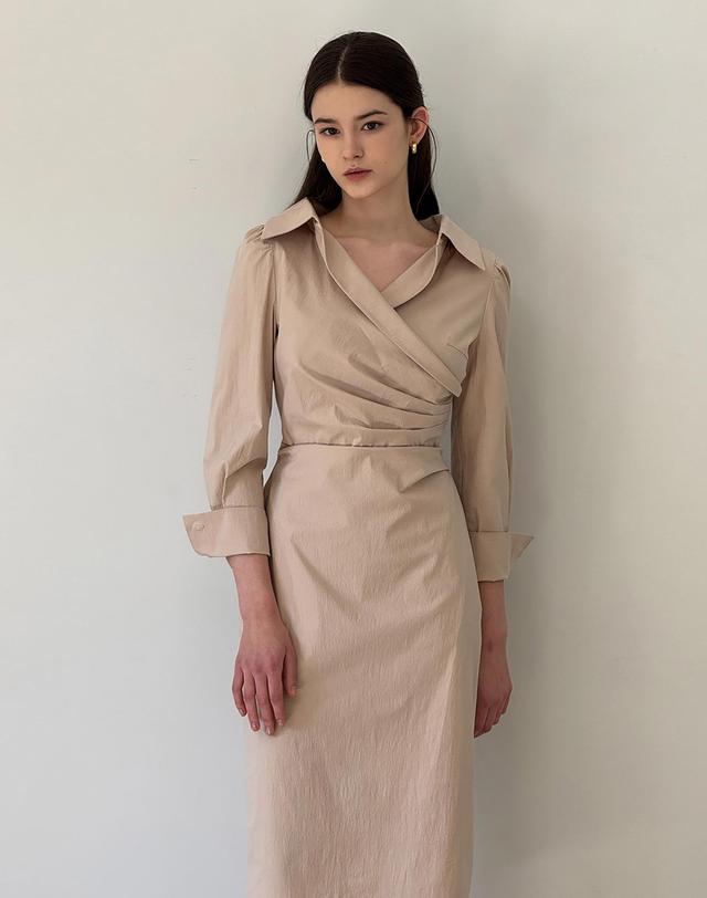 로트르드민 Signature Beige shirts dress 착용컷