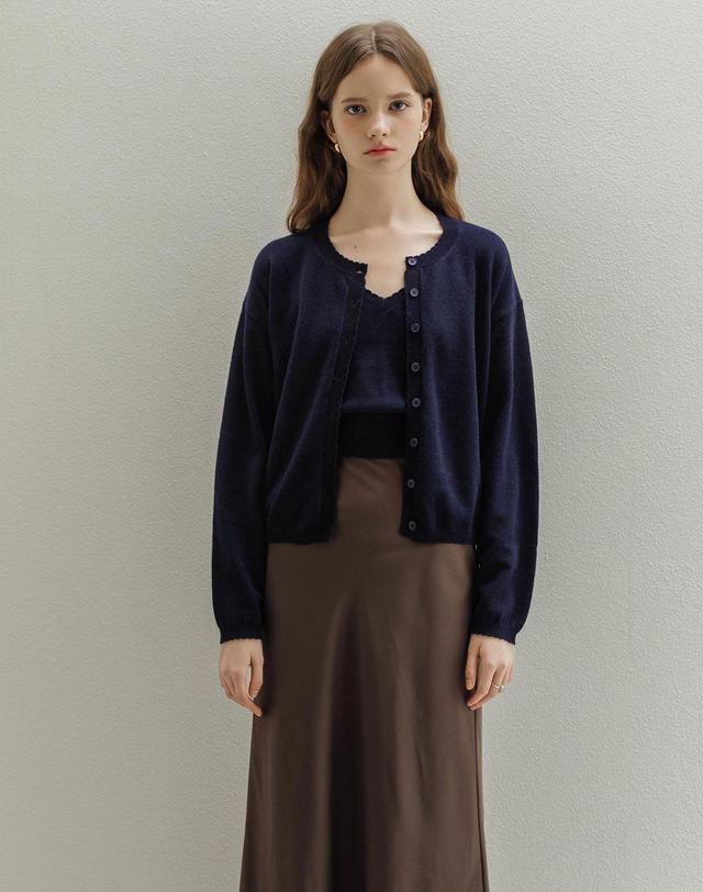 로트르드민 Wool Scallop Knit Navy cardigan set 착용컷