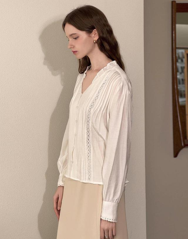 로트르드민 Athe lace Blouse 착용컷