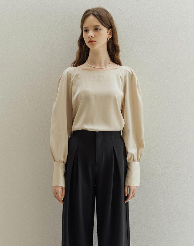 로트르드민 Jacquard satin blouse 착용컷