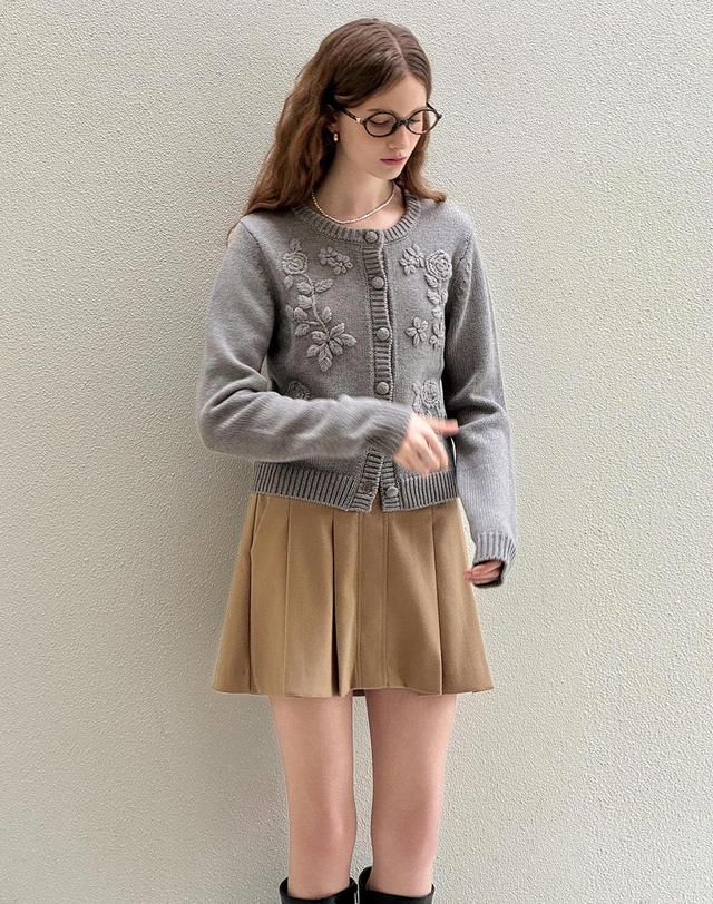 로트르드민 Cozy Grey knit cardigan 착용컷