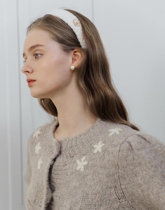 로트르드민 Tweed Logo headband 착용컷