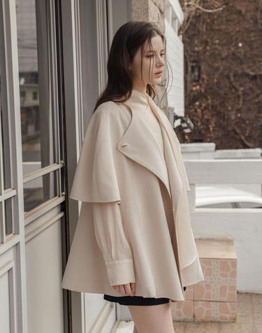 Cape Vest Light beige Jacket