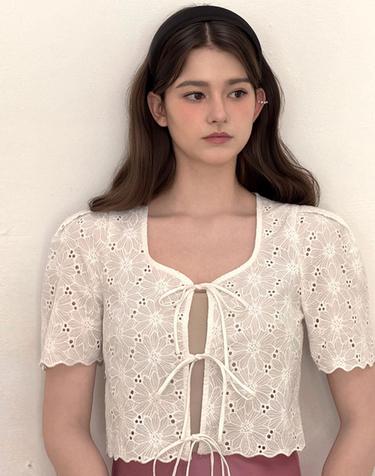 Lace Puff ribbon Blouse
