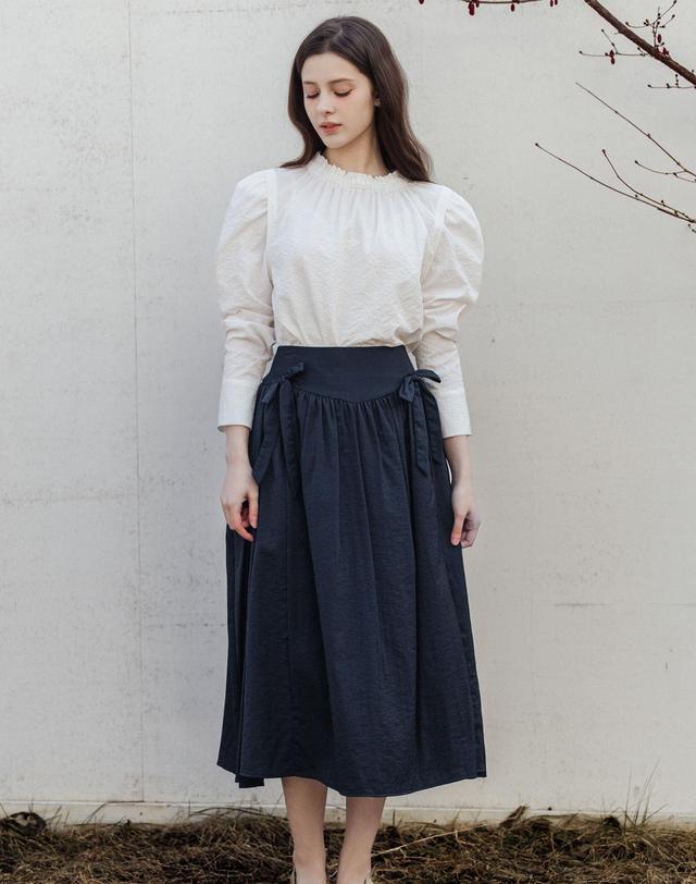 로트르드민 Note Puff White Blouse 화이트 착용컷