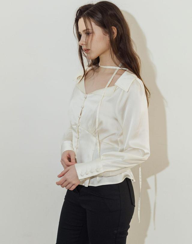 로트르드민 NOE Cream Blouse 착용컷