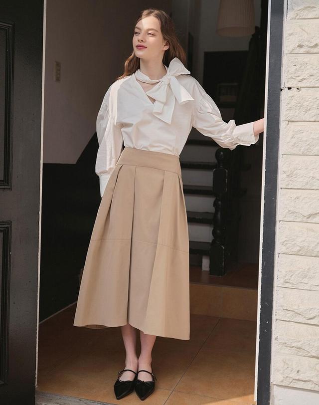 로트르드민 Lautre Elene Beige Flared Skirt 착용컷