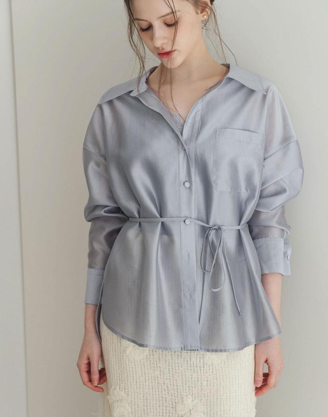 로트르드민 NEW Jadin Sheer Blue Shirts 착용컷
