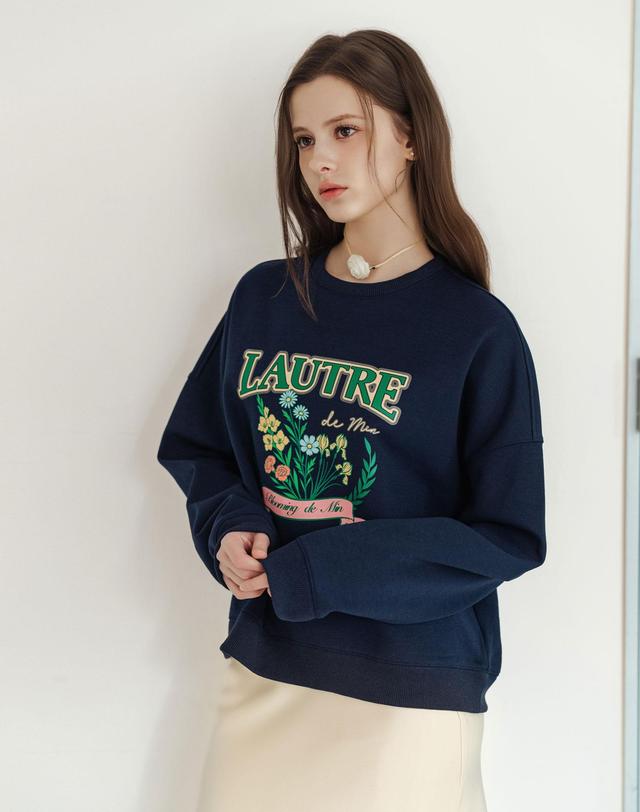 로트르드민 Lautre Blooming Sweatshirts 크림 착용컷