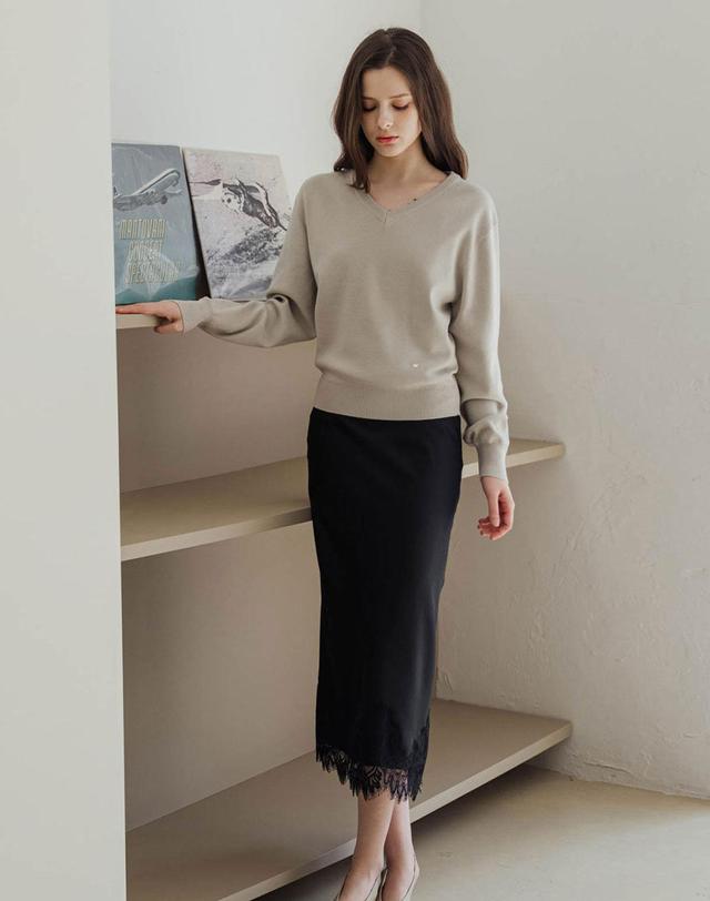 로트르드민 V Neck Knit Gray Pullover 그레이 착용컷