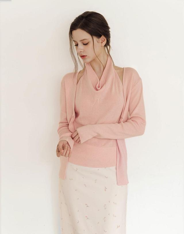 로트르드민 Lautre Halter Buckle Pink knit 그레이 착용컷