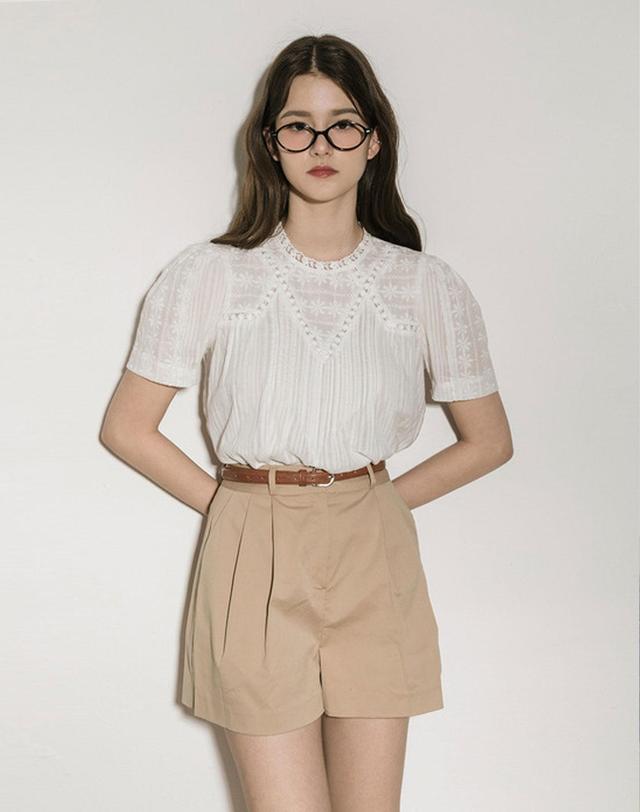 로트르드민 Letter Blouse 착용컷