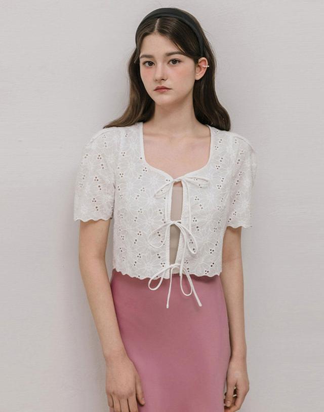 로트르드민 Lace Puff ribbon Blouse 착용컷