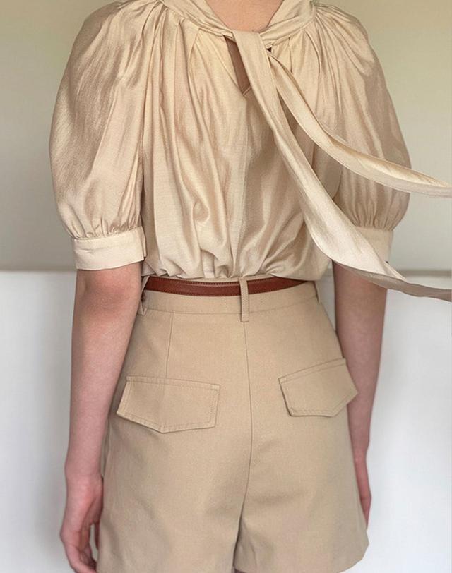 로트르드민 Pocket beige shorts 착용컷