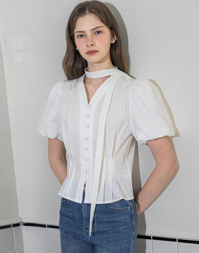 로트르드민 Seersucker Tied white Blouse 화이트 착용컷