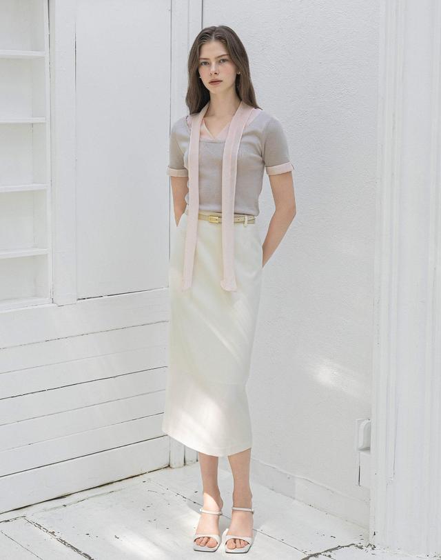 로트르드민 Pencil Long Ivory Skirt 아이보리 착용컷