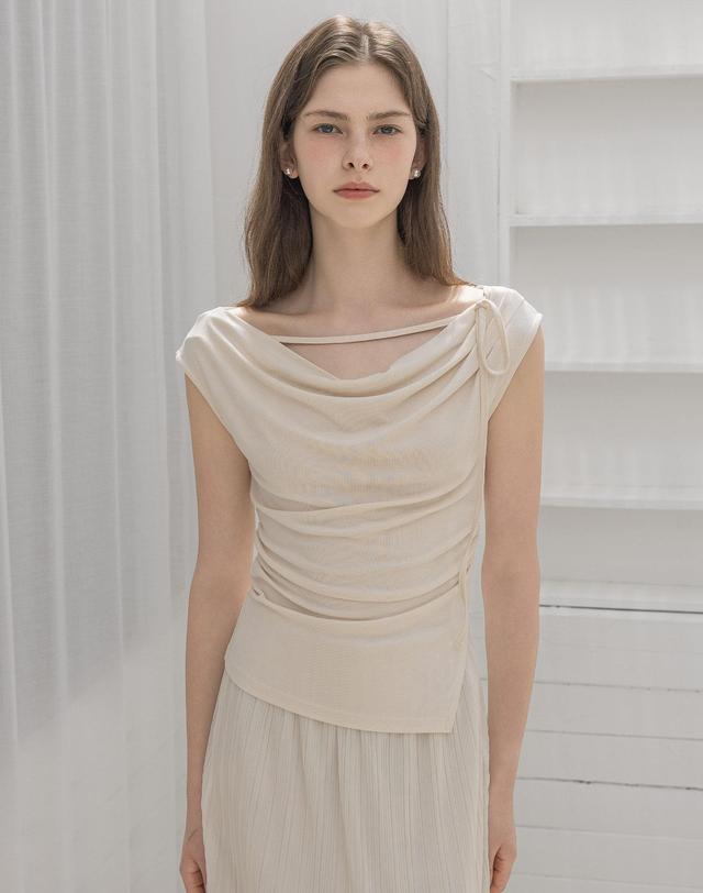 로트르드민 Summer draped Cream T shirts 블루 착용컷