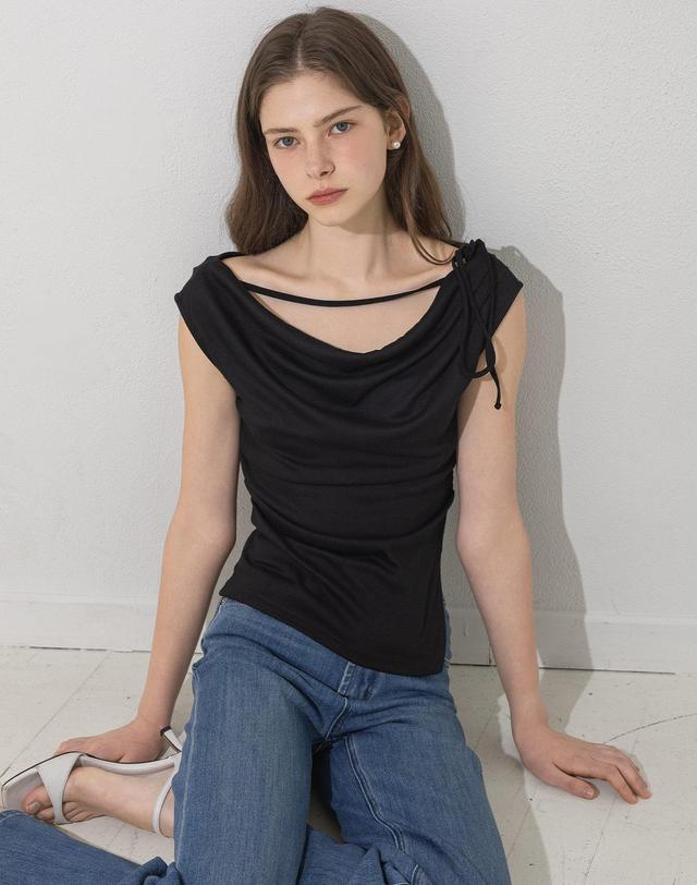 로트르드민 Summer draped Black T shirts 블랙 착용컷