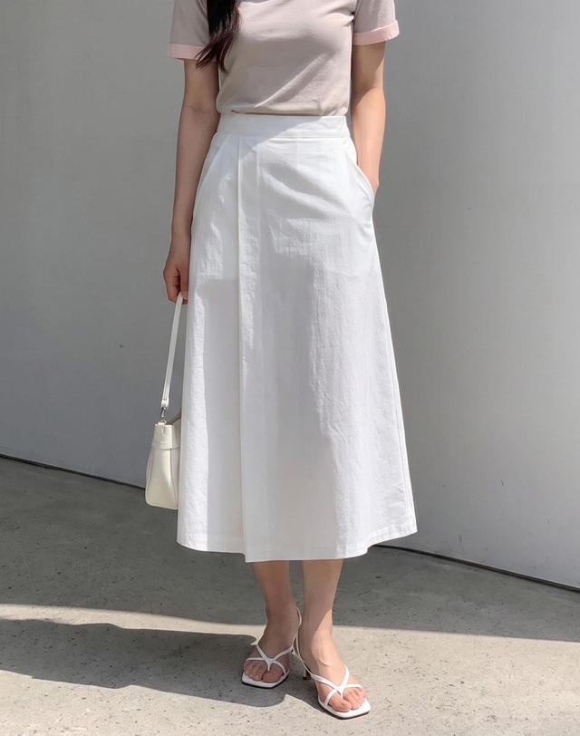 로트르드민 Cotton Pocket A-Line Skirt 착용컷