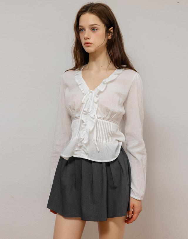 로트르드민 Latte Lace pinturk Blouse 착용컷