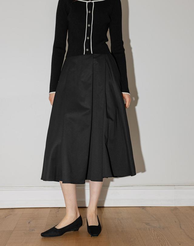 로트르드민 Diana Black skirt 착용컷