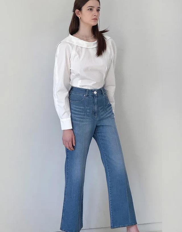 로트르드민 Lautre Straight semi Bootcut Denim 착용컷